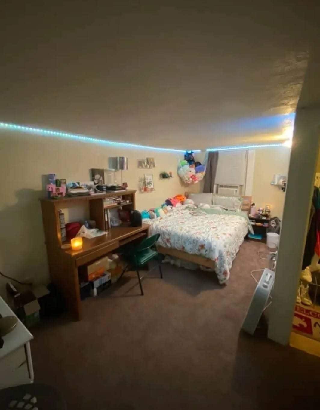 Building Photo - 708 N Alameda Ave