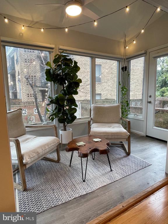 Building Photo - 519 G St SW