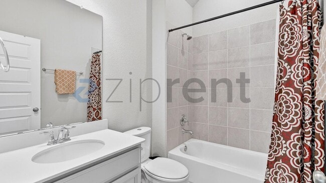 Building Photo - 17685 Martin Crk Ln