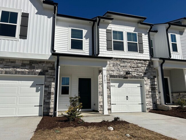 Building Photo - Spacious 3BR Townhome in Durham Near RTP, RDU & Downtown