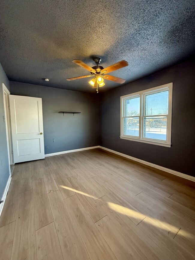 Building Photo - 4907 37th St