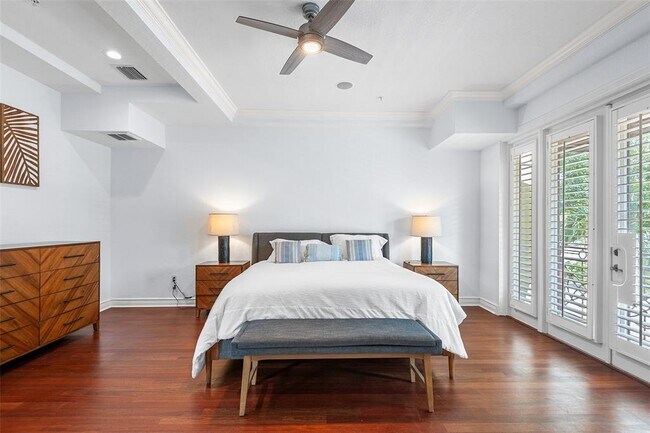 Building Photo - 4907 Bayshore Blvd