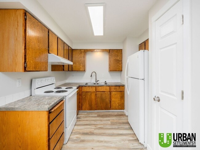 Building Photo - Great opportunity for duplex in Cheney