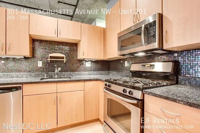 Building Photo - 301 Massachusetts Ave NW