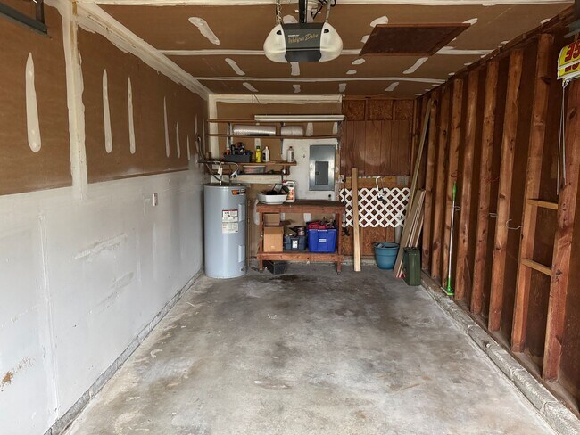 Building Photo - 3069 Barberry Ln