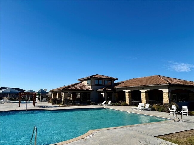 Building Photo - 4709 Giordano Dr