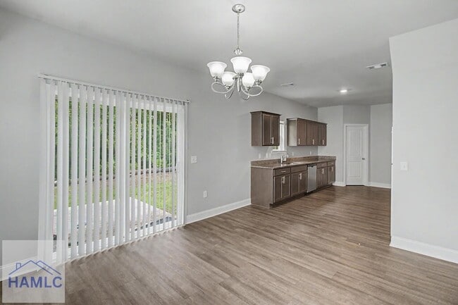 Building Photo - 702 Mill Creek Cir