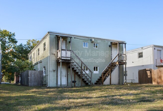 Building Photo - 925 N 20th St