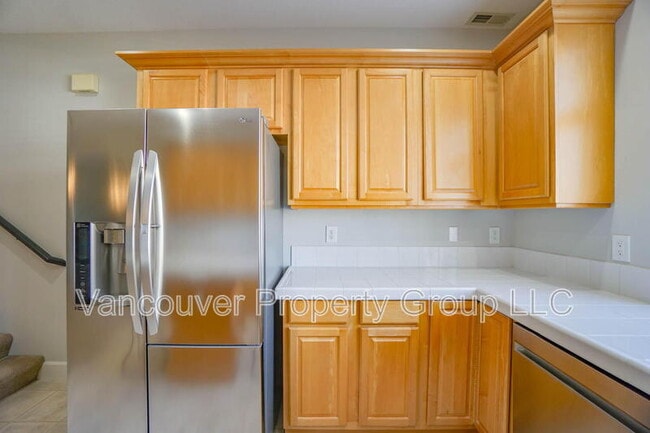 Building Photo - 8717 NE 17th St