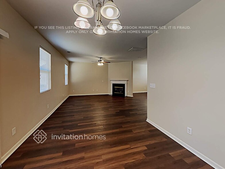 Building Photo - 1610 Candlewood Ridge Ln