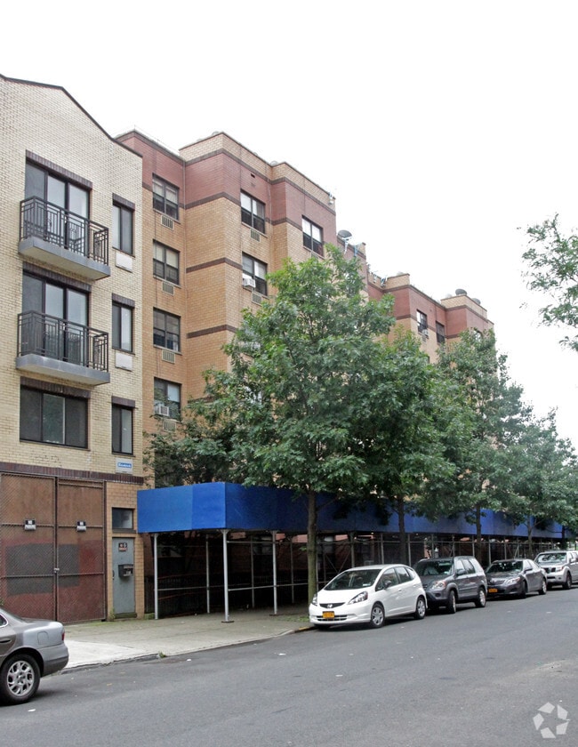 Building Photo - 106 Gerry St
