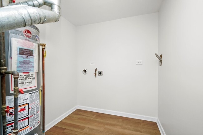 Building Photo - 1668 Hidden Valley Dr