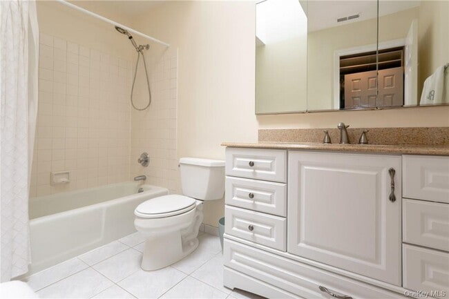 Building Photo - 118 Stone Bridge Square