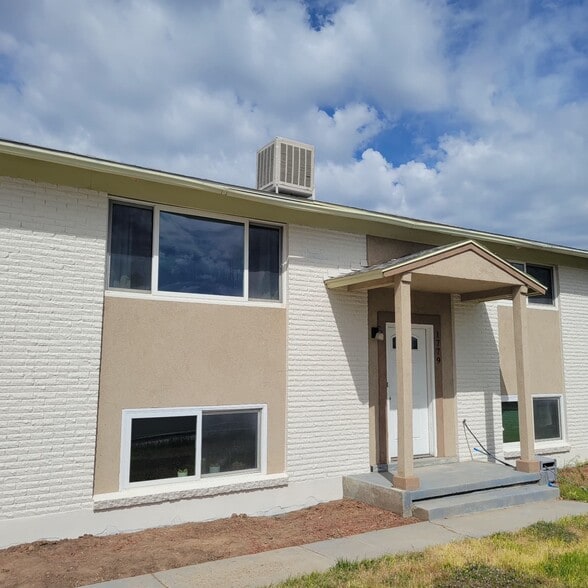 Main Entrance Outside View - 1779 N 550 W
