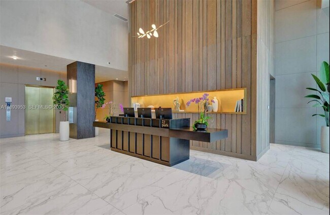 Building Photo - 580 72nd St