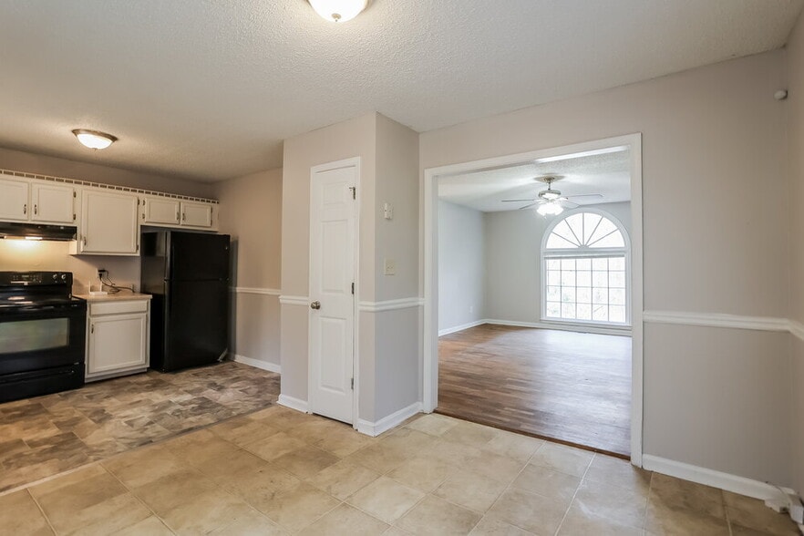 Building Photo - 550 Austin Bridge Rd