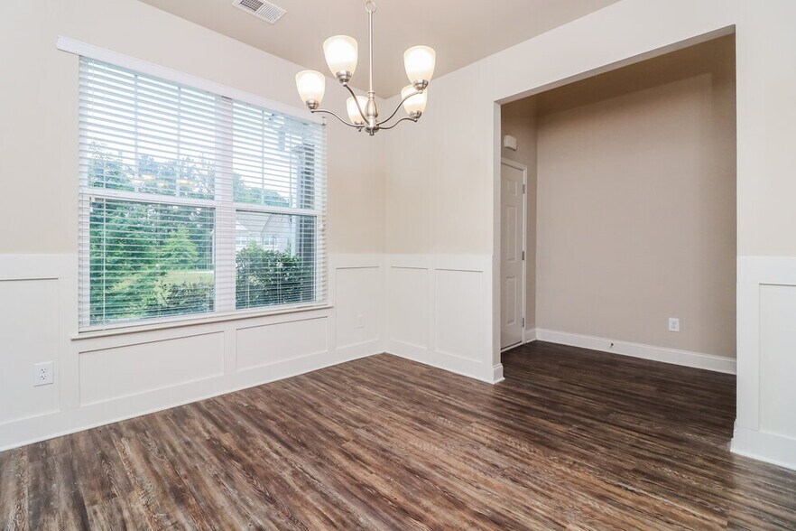 Building Photo - 279 Faron Dr