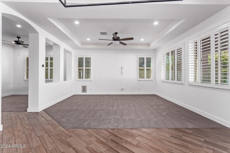 Building Photo - 3056 E Appaloosa Rd