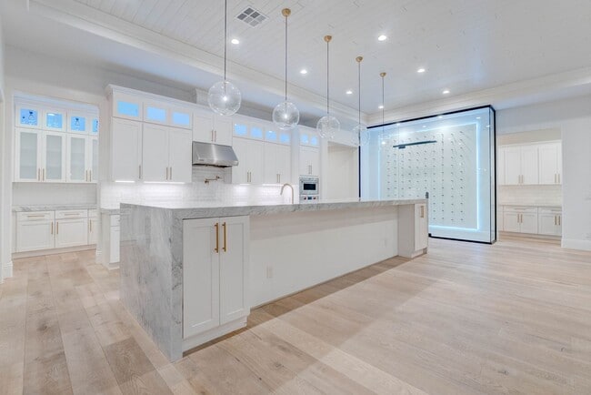 Building Photo - 756 Bruce Moorland St