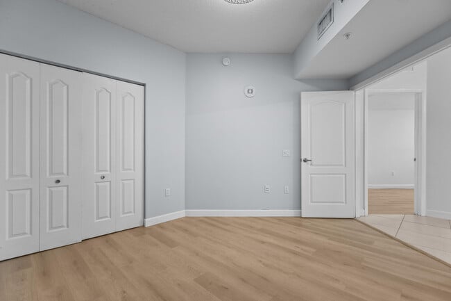 Building Photo - 410 Evernia St