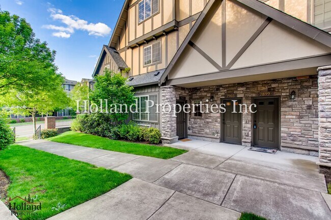 Building Photo - 7903 NE Rockne Way