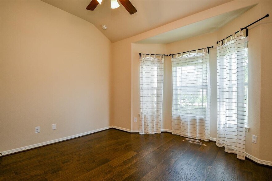 Building Photo - 27403 Bentridge Park Ln