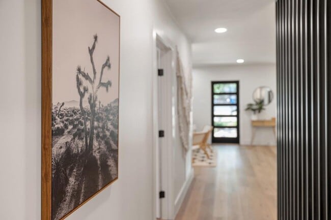 Building Photo - 2109 Brackenridge St