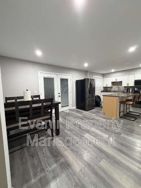 Building Photo - 11884 Hamden Dr