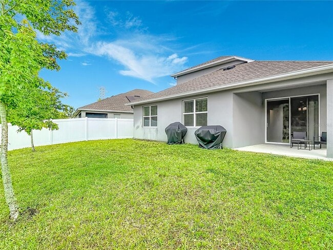 Building Photo - 792 Hyperion Dr