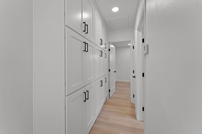 Building Photo - RV/trailer parking