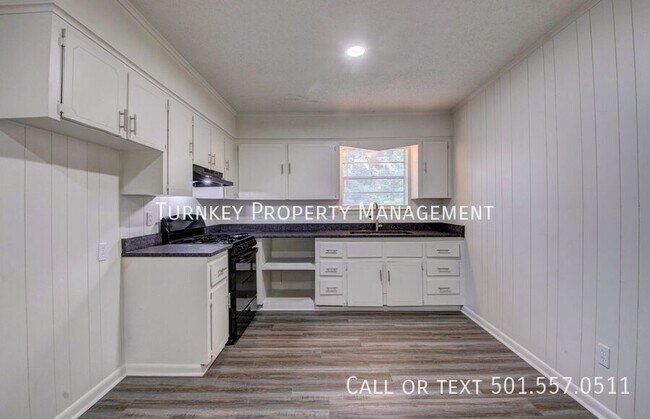 Building Photo - 8819 Tanya Dr