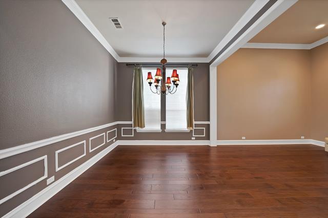 Building Photo - 3700 Wagon Wheel Dr
