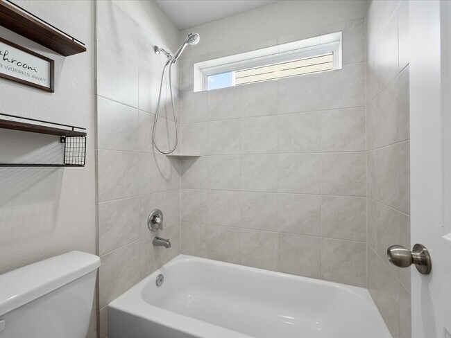 Building Photo - 2546 Steelhead Dr