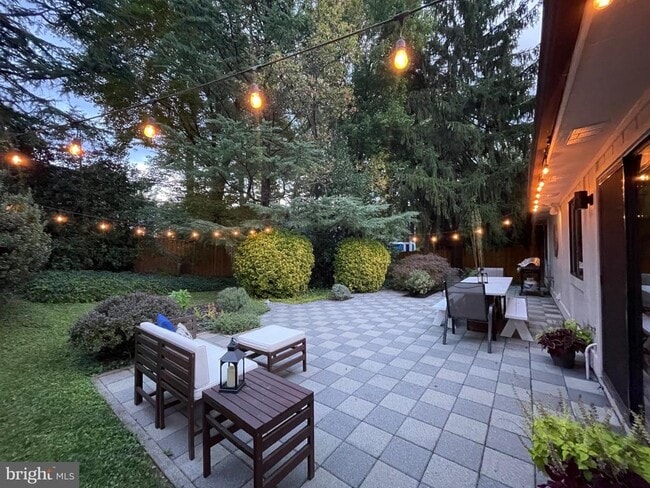 Building Photo - 11302 Gatesborough Ln