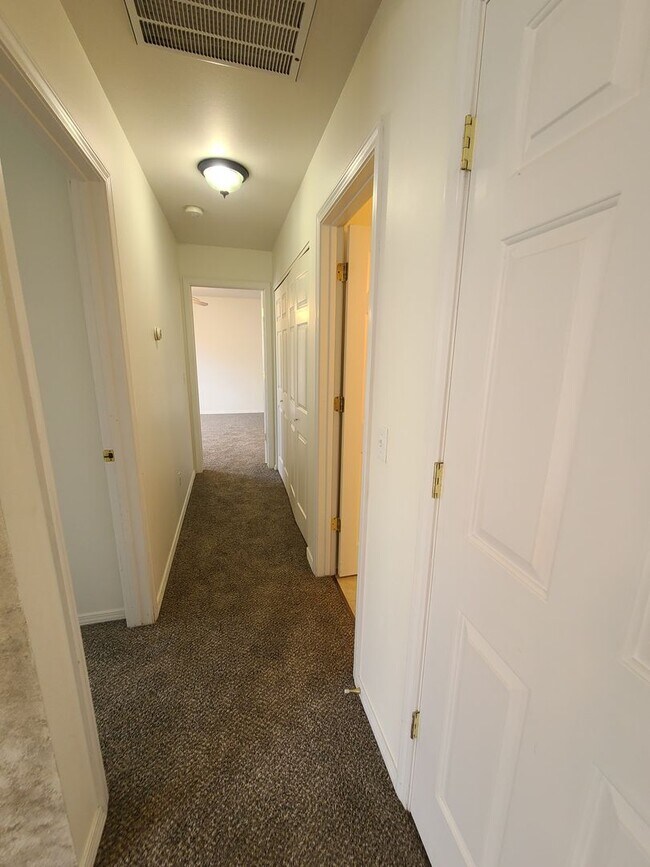 Building Photo - 4188 N Player Dr