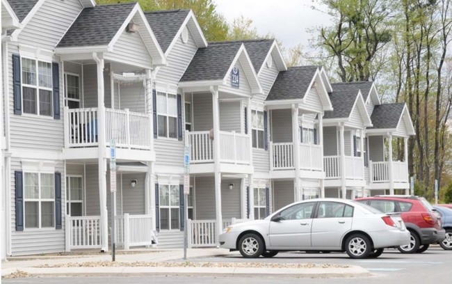 Building Photo - Stone Crest Apartments