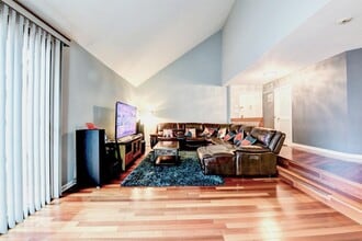 Building Photo - 572 Sanderling Ct