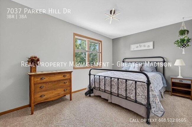 Building Photo - 7037 Parker Hill Dr
