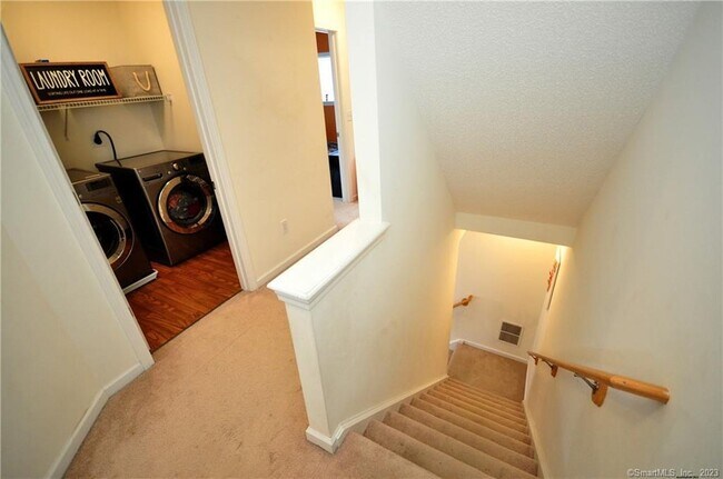 Building Photo - 192 Pepin Pl