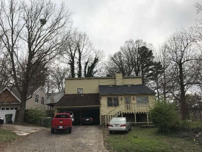 Building Photo - 550 Deering Rd NW