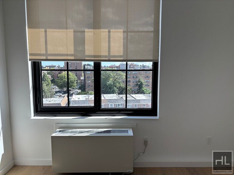 Building Photo - NORTHERN BOULEVARD