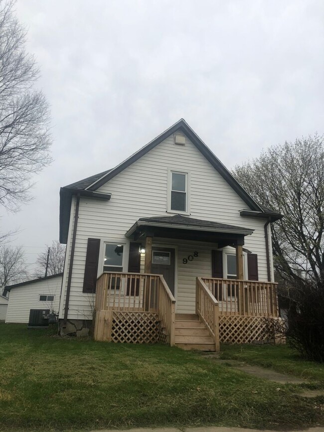 Building Photo - Remodeled 3 bed, 1 bath home for rent.