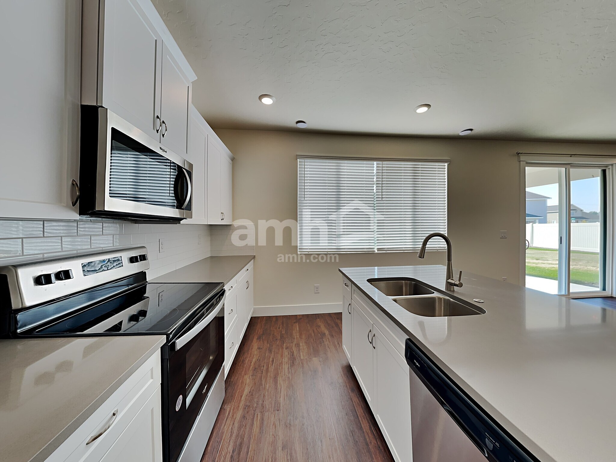 Building Photo - 1349 Marysville Ave