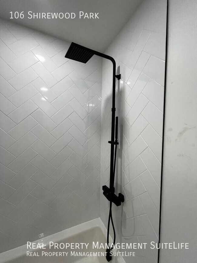 Building Photo - 106 Shirewood Park