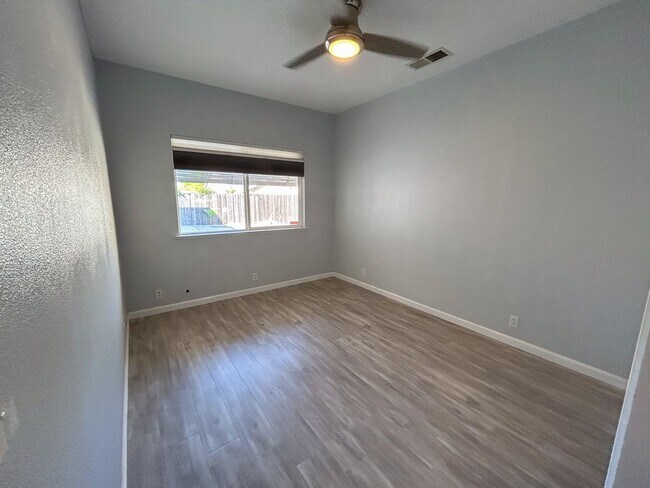 Building Photo - Recently Upgraded Modern Chico Home