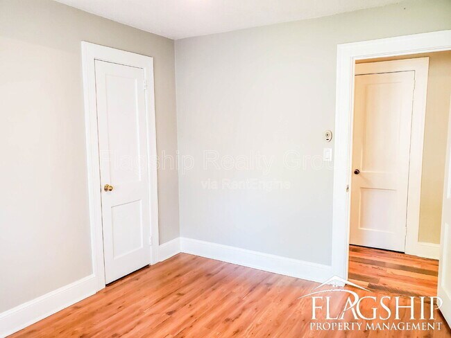 Building Photo - 1204 Franklin Dr