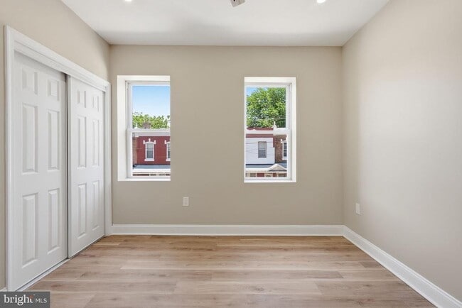 Building Photo - 865 N 47th St