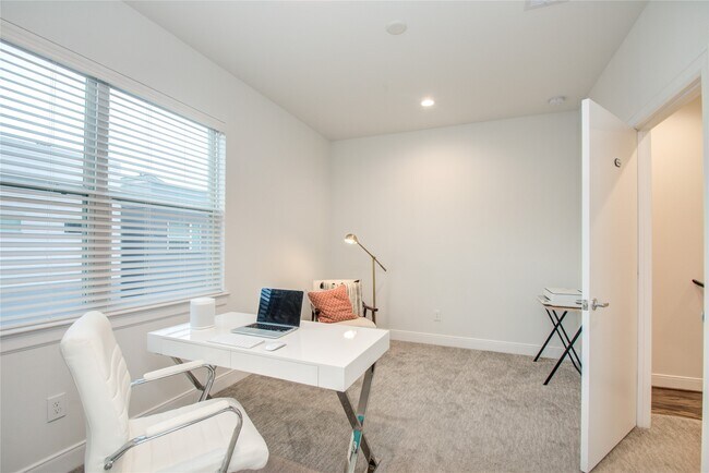 Building Photo - 2717 Eado Grove Ln