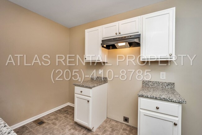 Building Photo - Beautiful 3 Bedroom, 2 Bath Duplex in Childersburg