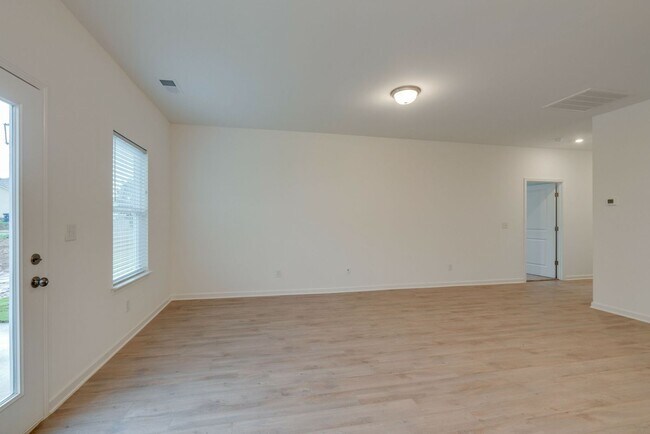 Building Photo - New Construction! 3 Bed, 2 Bath, Single fa...